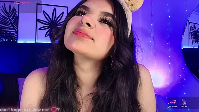 Tifanny grey online show from 12-17-25, 08:04