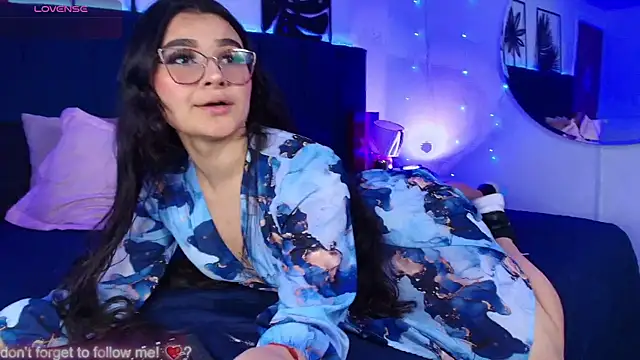 Tifanny grey online show from 12-19-25, 07:54