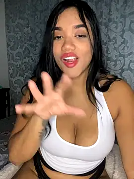 ElaEndez  online show from 12-20-25, 04:41