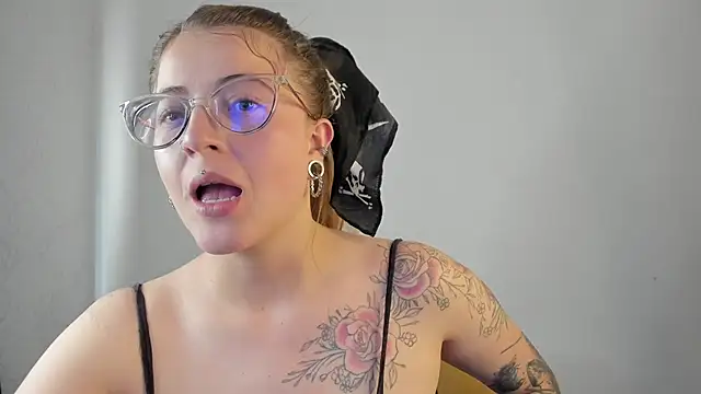 tekila   online show from 02-04-25, 09:10