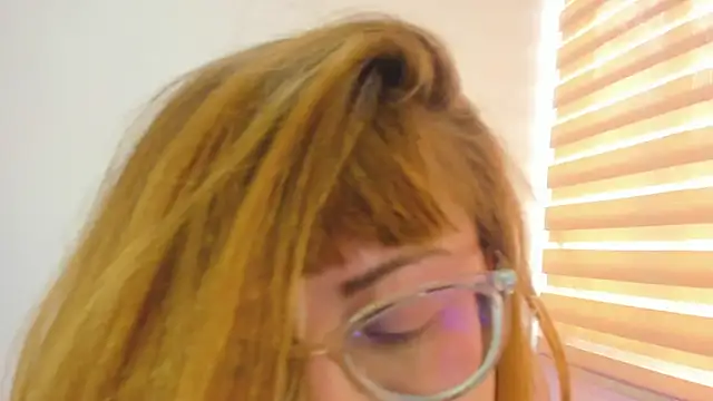 tekila   online show from 11-28-25, 12:30