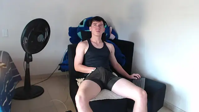 Snapshot of harry_greg21 chatting on 02-20-26, 01:44 harry greg21 online show from 02-20-26, 01:44