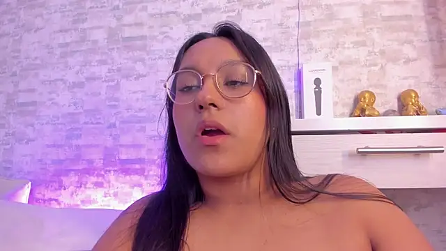 ellamontoya online show from 02-21-25, 04:18