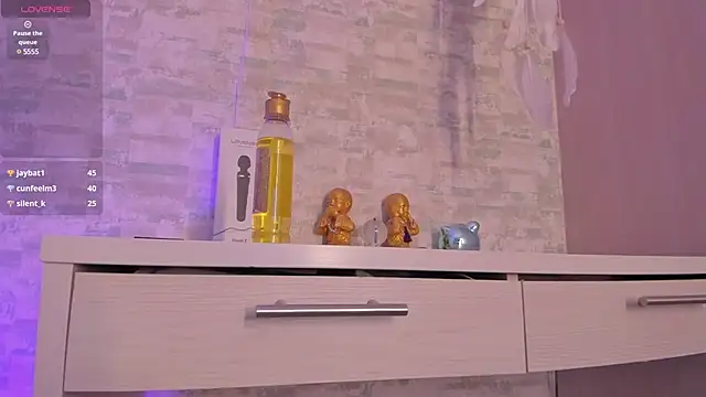 ellamontoya online show from 03-02-25, 07:21