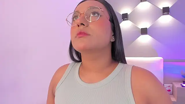 ellamontoya online show from 03-17-25, 05:12