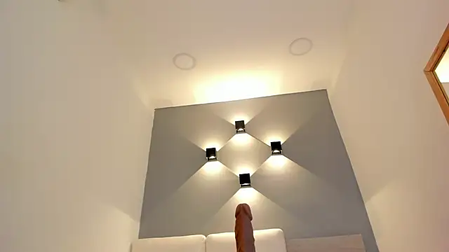 ellamontoya online show from 10-12-25, 12:15