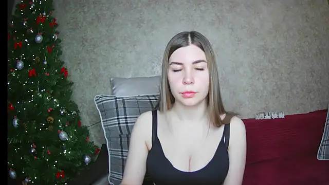 ElllaNuar online show from 01-08-25, 02:25