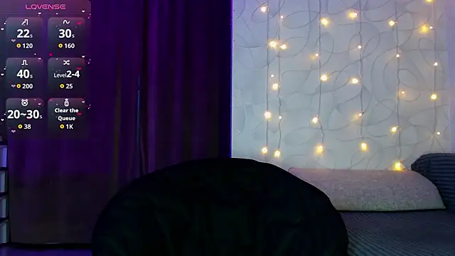 Snapshot of SuchAngel_ chatting on 01-19-26, 02:15 SuchAngel online show from 01-19-26, 02:15