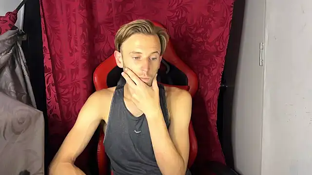 aquilesmade online show from 09-26-25, 01:04