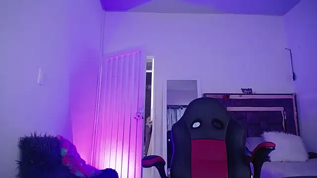 alejandrafitt online show from 10-22-25, 09:25