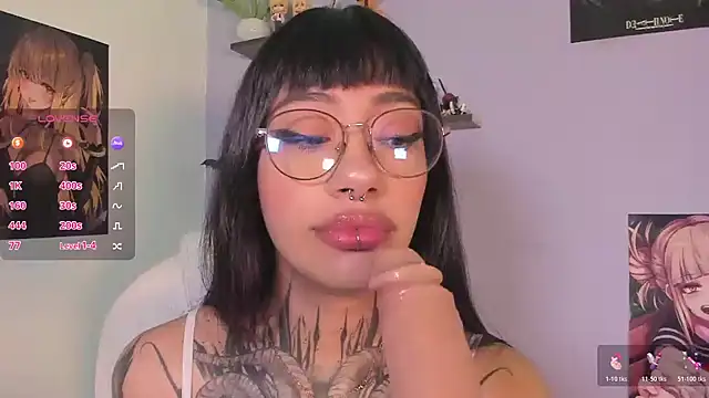 Akari1 Mischief online show from 12-21-25, 03:13