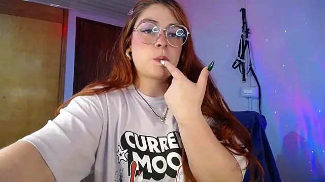 Snapshot of Layna_cold chatting on 03-18-25, 07:20 Layna cold online show from 03-18-25, 07:20
