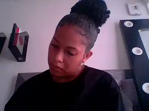 Kitra New online show from 09-16-25, 12:50