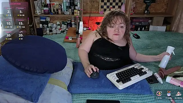 MiniNatalie online show from 11-09-25, 03:38