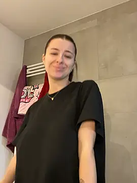 Mia-Minou online show from 02-11-26, 11:48