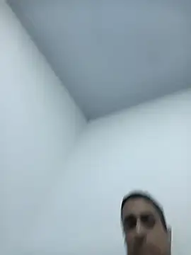 Snapshot of George197845 chatting on 01-12-26, 12:10 George197845 online show from 01-12-26, 12:10