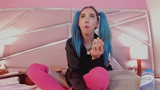 Lunapage online show from 03-18-25, 07:20