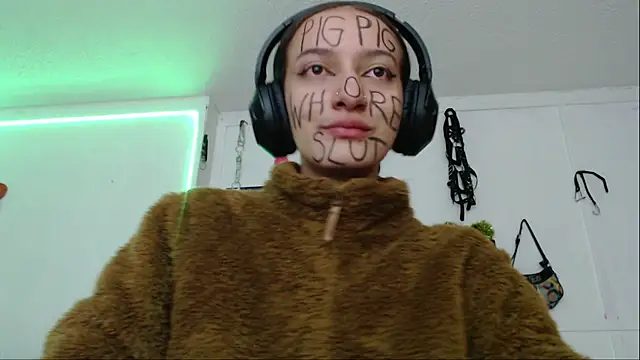 Eloise-brown online show from 01-30-25, 04:37