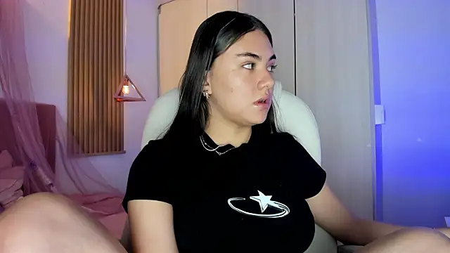 mia nevaeh online show from 02-26-26, 08:52