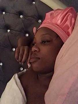 Snapshot of Miss_Moriah chatting on 02-14-25, 05:41 Miss Moriah online show from 02-14-25, 05:41