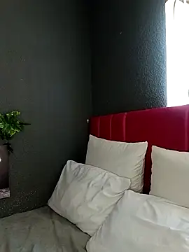 Snapshot of Miss_Moriah chatting on 11-20-25, 01:22 Miss Moriah online show from 11-20-25, 01:22