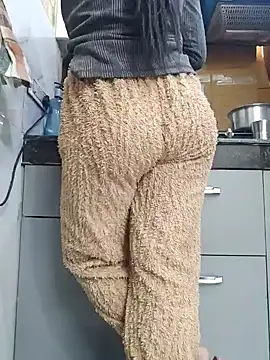 Manpreet kaur21 online show from 01-13-25, 07:32