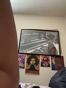 KimiAqua online show from 03-19-25, 03:40