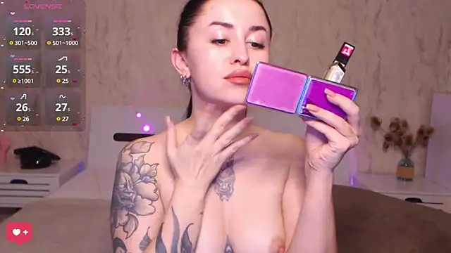 VioletCatt online show from 03-14-25, 12:51