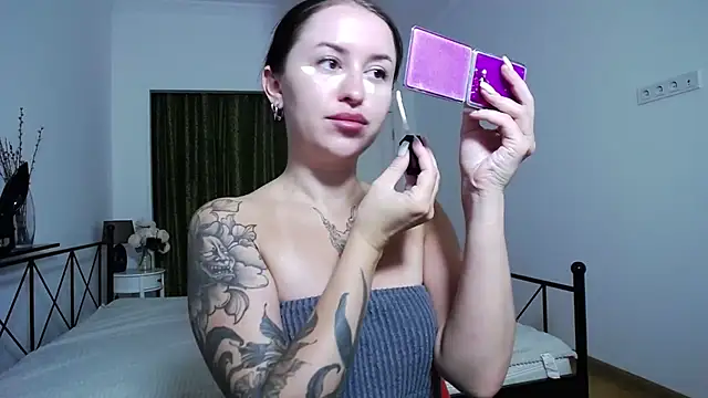 VioletCatt online show from 09-13-25, 05:51