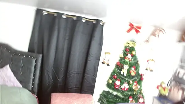 AnnaRosse1 online show from 12-30-24, 12:32