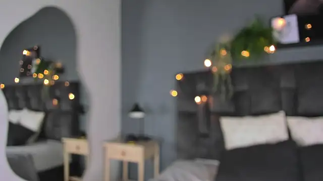 Snapshot of AmyPalmmer chatting on 10-22-25, 11:32 AmyPalmmer online show from 10-22-25, 11:32