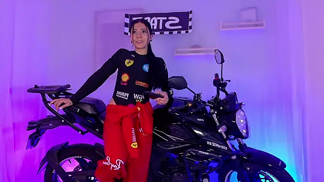 Snapshot of AmyPalmmer chatting on 11-01-25, 12:18 AmyPalmmer online show from 11-01-25, 12:18