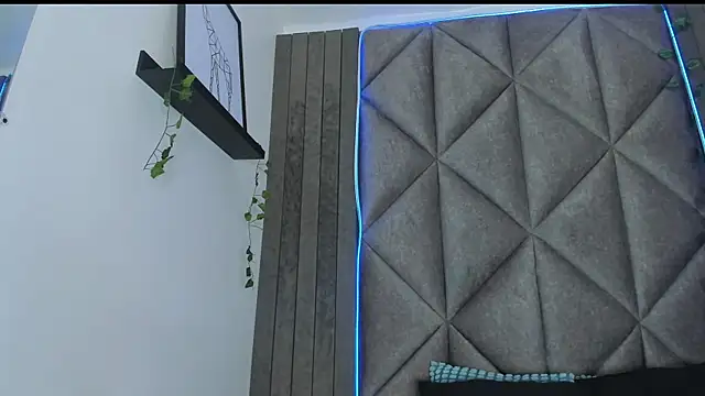 Snapshot of AmyPalmmer chatting on 11-08-25, 11:43 AmyPalmmer online show from 11-08-25, 11:43