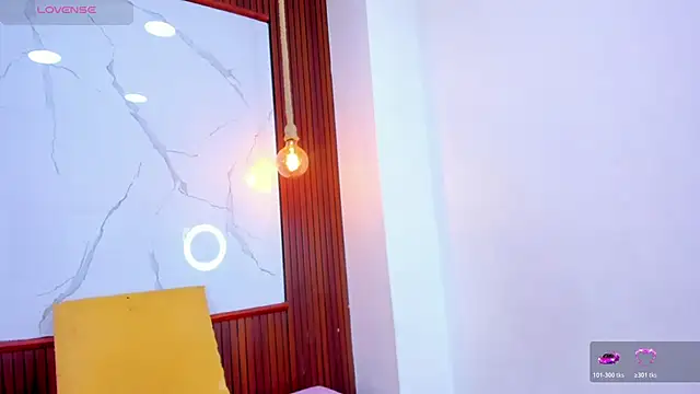 Mia thompson 19 online show from 04-10-26, 07:18