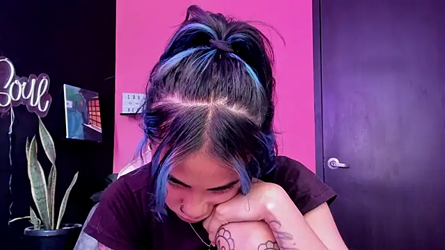 Juanadearco5 online show from 11-10-25, 04:06