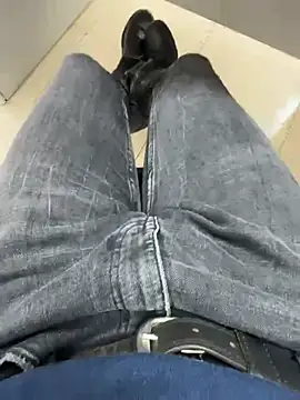 Snapshot of hotisraeli chatting on 01-05-25, 06:56 hotisraeli online show from 01-05-25, 06:56