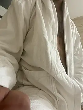 hotisraeli online show from 11-08-25, 07:23