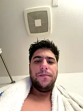 Snapshot of elwhite1996 chatting on 11-29-25, 09:29 elwhite1996 online show from 11-29-25, 09:29