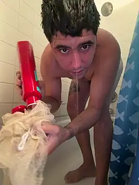 Snapshot of elwhite1996 chatting on 12-16-25, 11:54 elwhite1996 online show from 12-16-25, 11:54