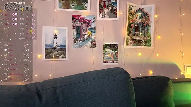 Snapshot of CarolineLovers chatting on 02-07-25, 01:15 CarolineLovers online show from 02-07-25, 01:15