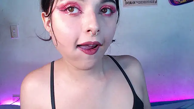 Snapshot of elizabethtaylorxxx chatting on 12-16-24, 09:41 elizabethtaylorxxx online show from 12-16-24, 09:41