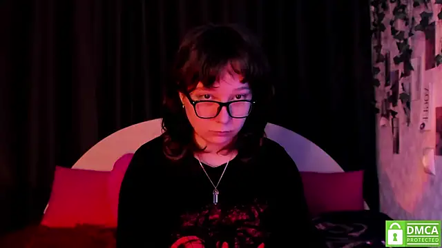 dreamgirllovee online show from 10-15-25, 09:15