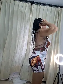 viollett 28 online show from 10-10-25, 09:58