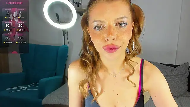 Snapshot of Hannah_Carr chatting on 10-05-25, 07:34 Hannah Carr online show from 10-05-25, 07:34