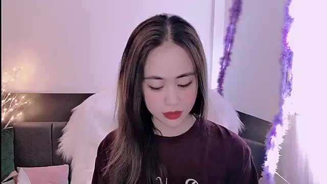 Snapshot of witch-39 chatting on 02-20-25, 02:57 witch-39 online show from 02-20-25, 02:57