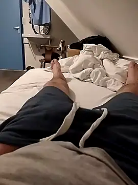 Snapshot of blak1093 chatting on 01-20-25, 05:48 blak1093 online show from 01-20-25, 05:48