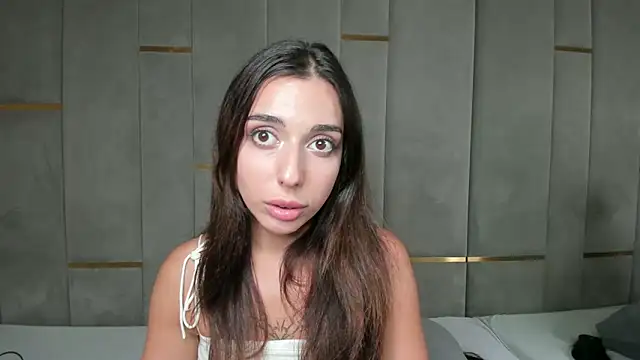 Snapshot of eva_lim chatting on 03-15-25, 05:26 eva lim online show from 03-15-25, 05:26