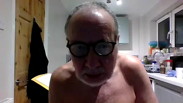 Snapshot of jimmybenido chatting on 12-03-24, 05:23 jimmybenido online show from 12-03-24, 05:23