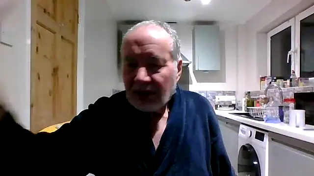 Snapshot of jimmybenido chatting on 12-08-24, 05:33 jimmybenido online show from 12-08-24, 05:33