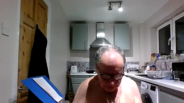 Snapshot of jimmybenido chatting on 01-12-25, 05:22 jimmybenido online show from 01-12-25, 05:22